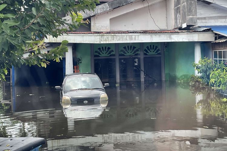 banjir, Mobil, mobil bekas, Cek Karat dan Bau Apek, Waspada Mobil Bekas Terendam Banjir