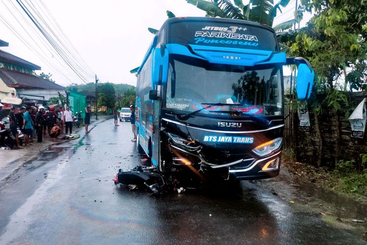 Kecerobohan Pengendara Picu Tabrakan Moge vs Jupiter