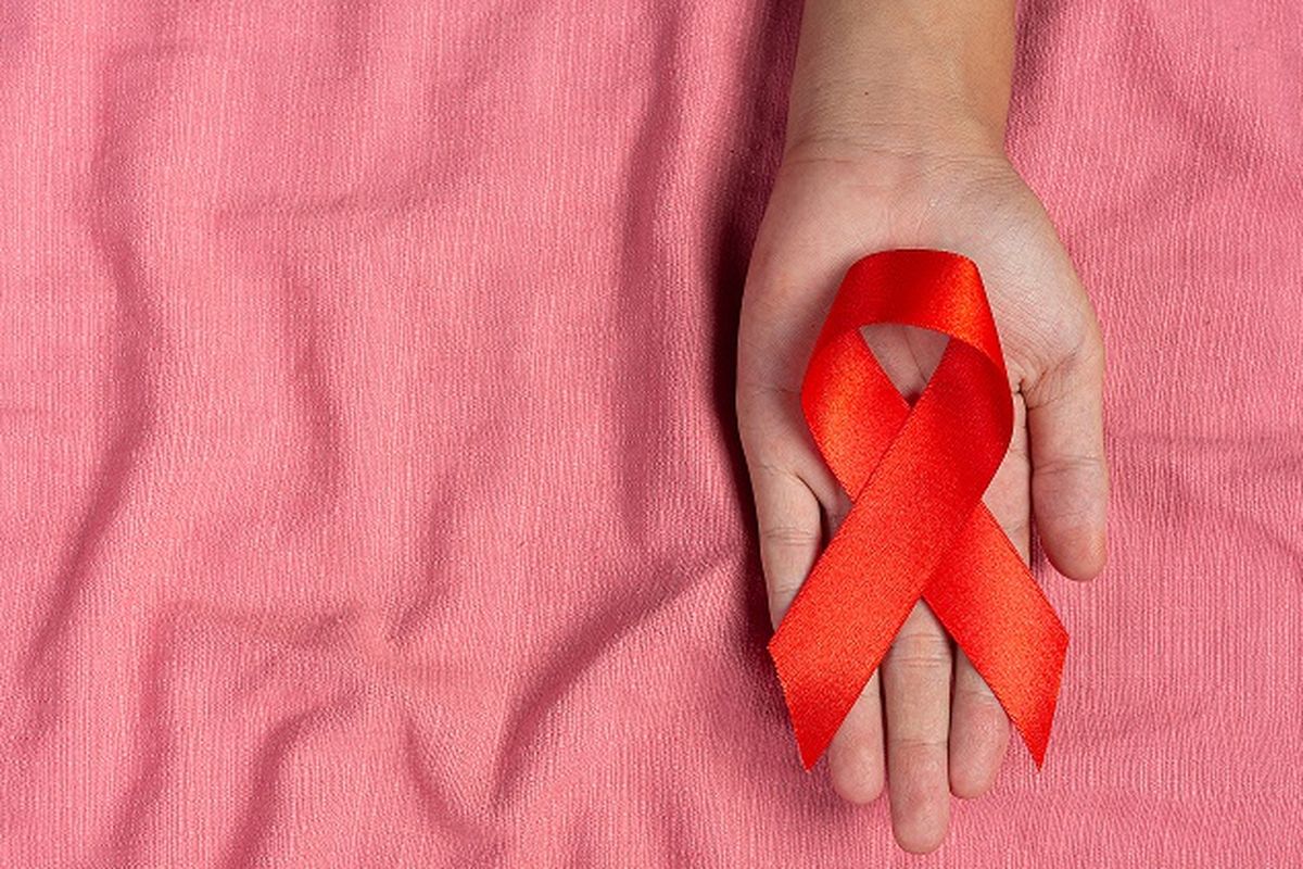 Hari AIDS Sedunia, Hari AIDS 2025, Kisah orang dengan HIV AIDS, orang dengan hiv aids, kisah hidup odha, Kisah Patrick Jalani Hidup sebagai ODHA Selama 17 Tahun, Tak Gentar Hadapi Stigma Negatif, Awal mula Patrick mengetahui dirinya terkena HIV, Melakukan pengobatan sendiri tanpa sepengetahuan keluarga, Tantangan yang dihadapi Patrick sebagai ODHA, Patrick berdamai dengan keadaan dan stigma negatif