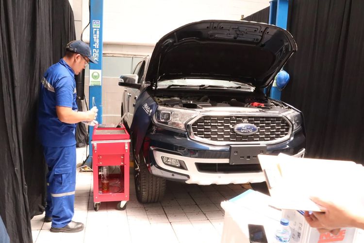RMA Indonesia, Blue Oval Days, Ford indonesia, promo bensin gratis, Ford Bagi-bagi 250 Liter Bensin Gratis