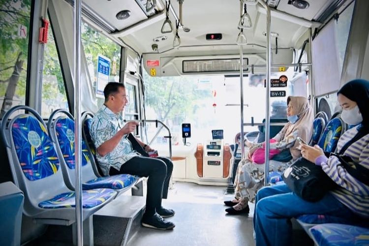 transportasi umum, angkutan umum, Saat BBM Jadi Isu, Angkutan Umum Justru Terabaikan