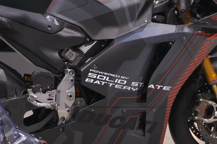 motor listrik, MOtoE, ducati, V21L, baterai solid-state, munich motor show 2025, Motor Listrik Ducati V21L Uji Coba Pakai Baterai Solid-State