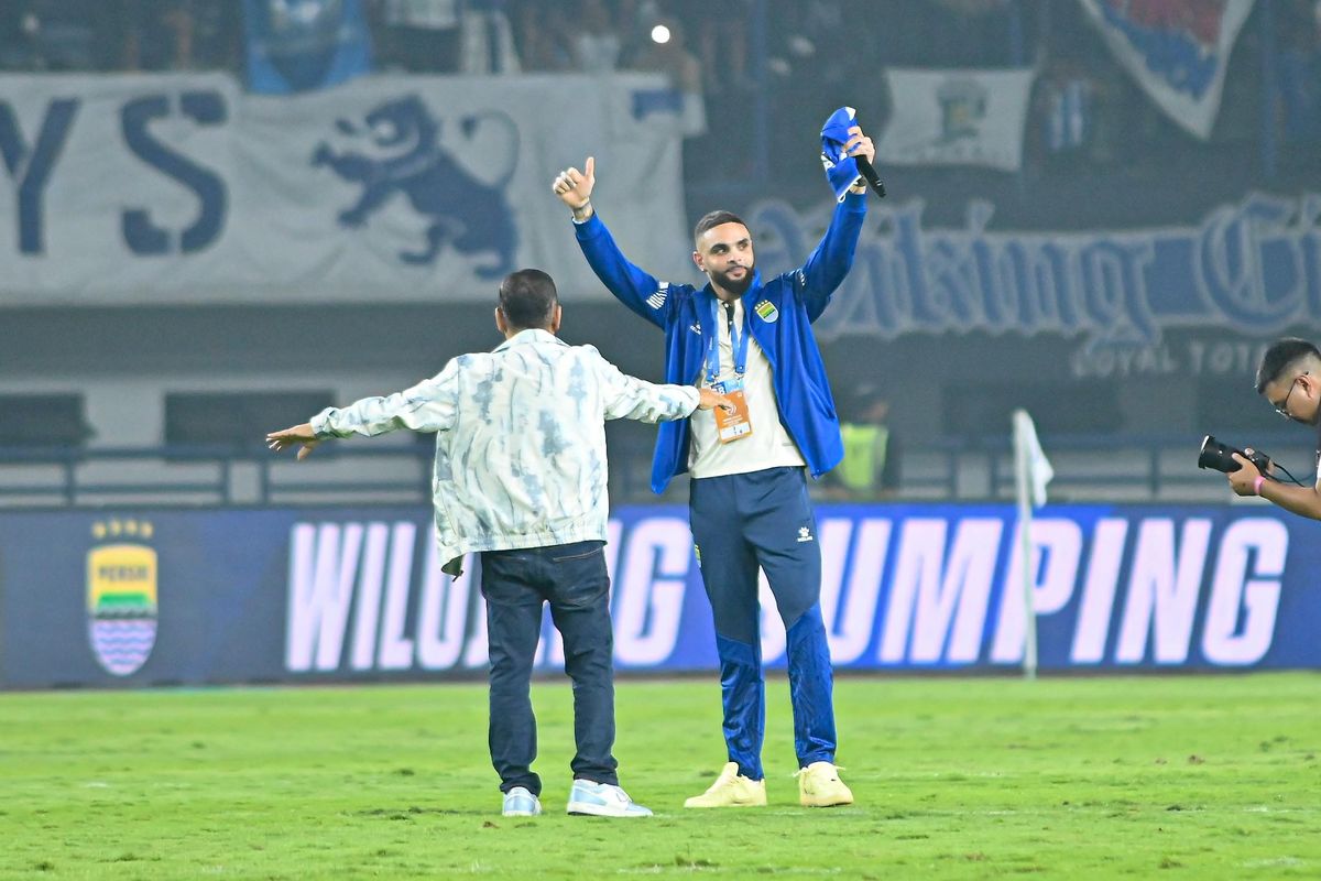 Persib, Bojan Hodak, Layvin Kurzawa, Alfeandra Dewangga, Kurzawa Bukan Anak Emas di Persib, Harus Bersaing dengan Dewangga