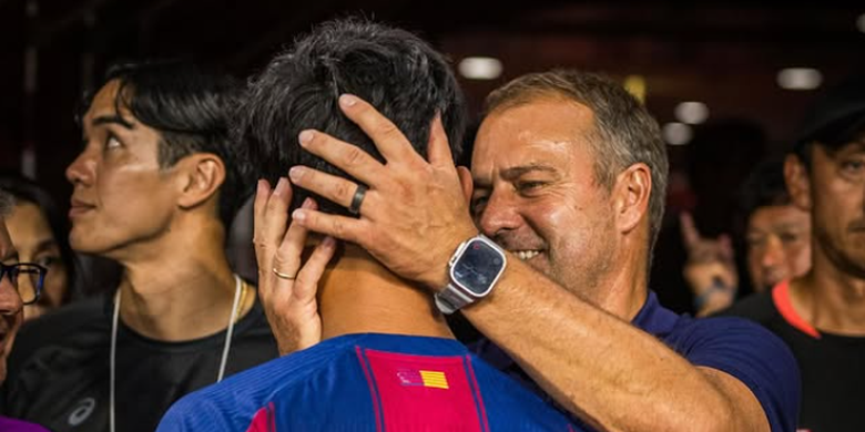 Dro Fernandez, Hansi Flick, Deco, Deco Sesalkan Kepindahan Dro Fernandez dari Barcelona ke PSG