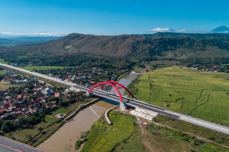 Kenaikan, Jalan Tol, kenaikan tarif tol, Jelang Lebaran, Tarif Tol Batang–Semarang Naik Nyaris 30 Persen