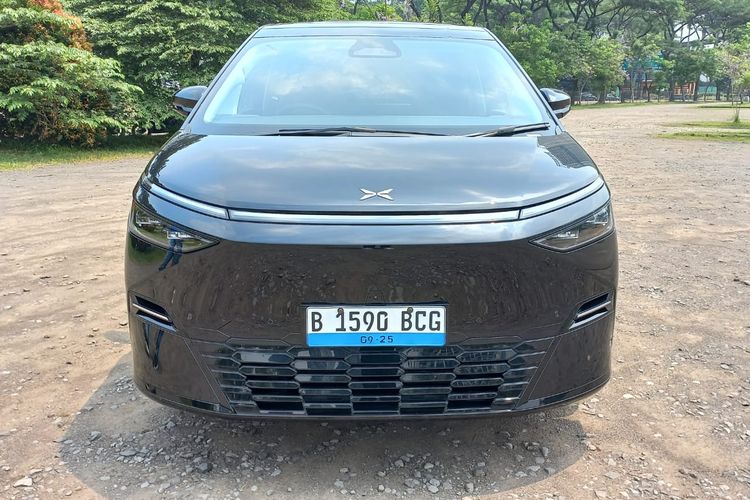 pajak kendaraan, test drive, mobil listrik, insentif mobil listrik, MPV listrik, pajak tahunan, Xpeng X9, Hitung Pajak Tahunan MPV Listrik Xpeng X9