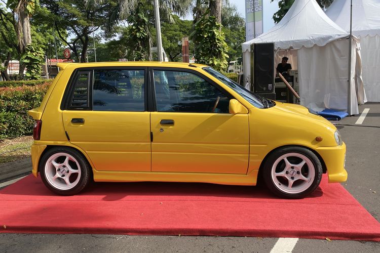 mobil bekas, ceria, daihatsu ceria, Daihatsu Kumpul Sahabat, Daihatsu Kumpul Sahabat Cirebon, Moch Chepi dan Pengalaman Menarik Bersama Daihatsu Ceria, Moch Chepi Jatuh Hati pada Daihatsu Ceria, Konsumsi BBM yang Irit, Perawatan yang Tidak Rumit, Tantangan Ketersediaan Suku Cadang, Performa yang Masih Andal, Mobil dengan Karakter Unik