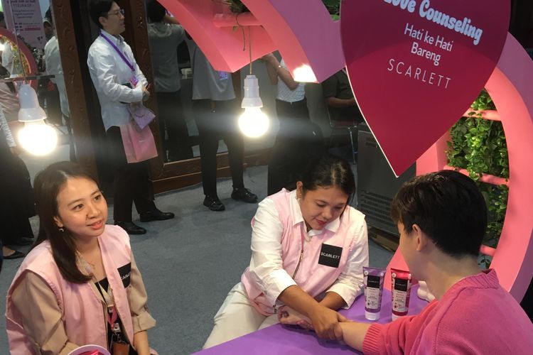 Jakarta X Beauty, skincare, makeup, aktivitas, Aktivitas, Jakarta X Beauty 2025, Personal color analysis, personal color analysis, Hair Style &amp; Fashion, Kegiatan Seru, jakarta x beauty 2025, aktivitas jakarta x beauty, 7 Aktivitas di Jakarta X Beauty 2025, Ada Nail Art dan Pijat, 1. Hair styling , 2. Skin check gratis , 3. Nail art, 4. Personal color analysis, 5. Pijat sekaligus cerita, 6. Area bermain anak, 7. Photobooth