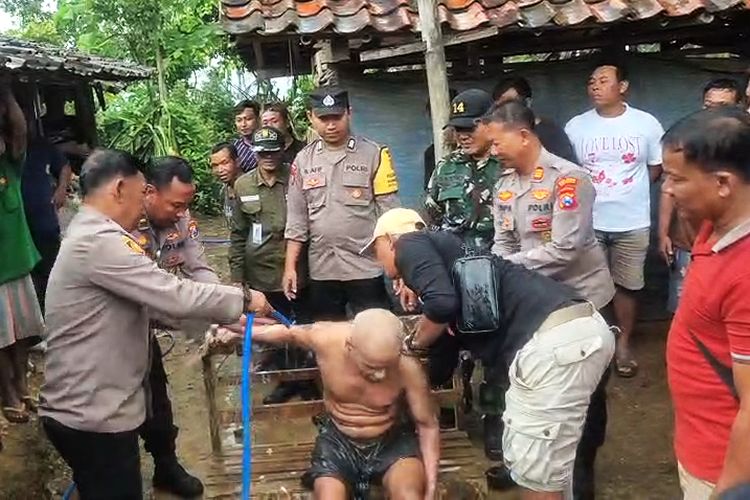 Ponorogo, Mbah Kirno, Kisah Pilu Mbah Kirno di Ponorogo, 20 Tahun Dikurung di Kandang Besi karena Dianggap Sakti