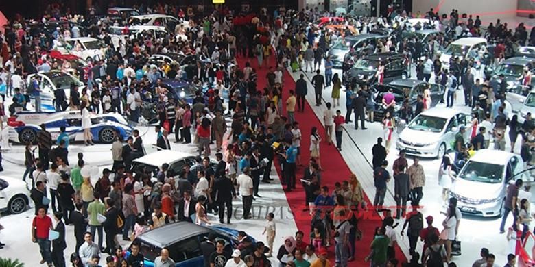 Agus Gumiwang, industri otomotif, target 2026, penjualan mobil, Penjualan Mobil Nasional Masih di Bawah Level Pra-Pandemi