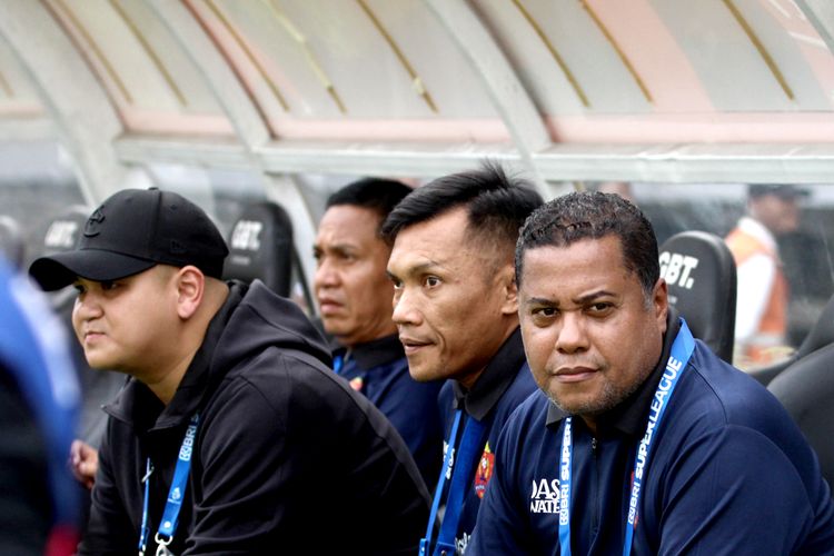 Mario Lemos, Divaldo Alves, Persijap, Persijap Rombak Struktur, Mario Lemos Pelatih dan Divaldo Alves Dirtek