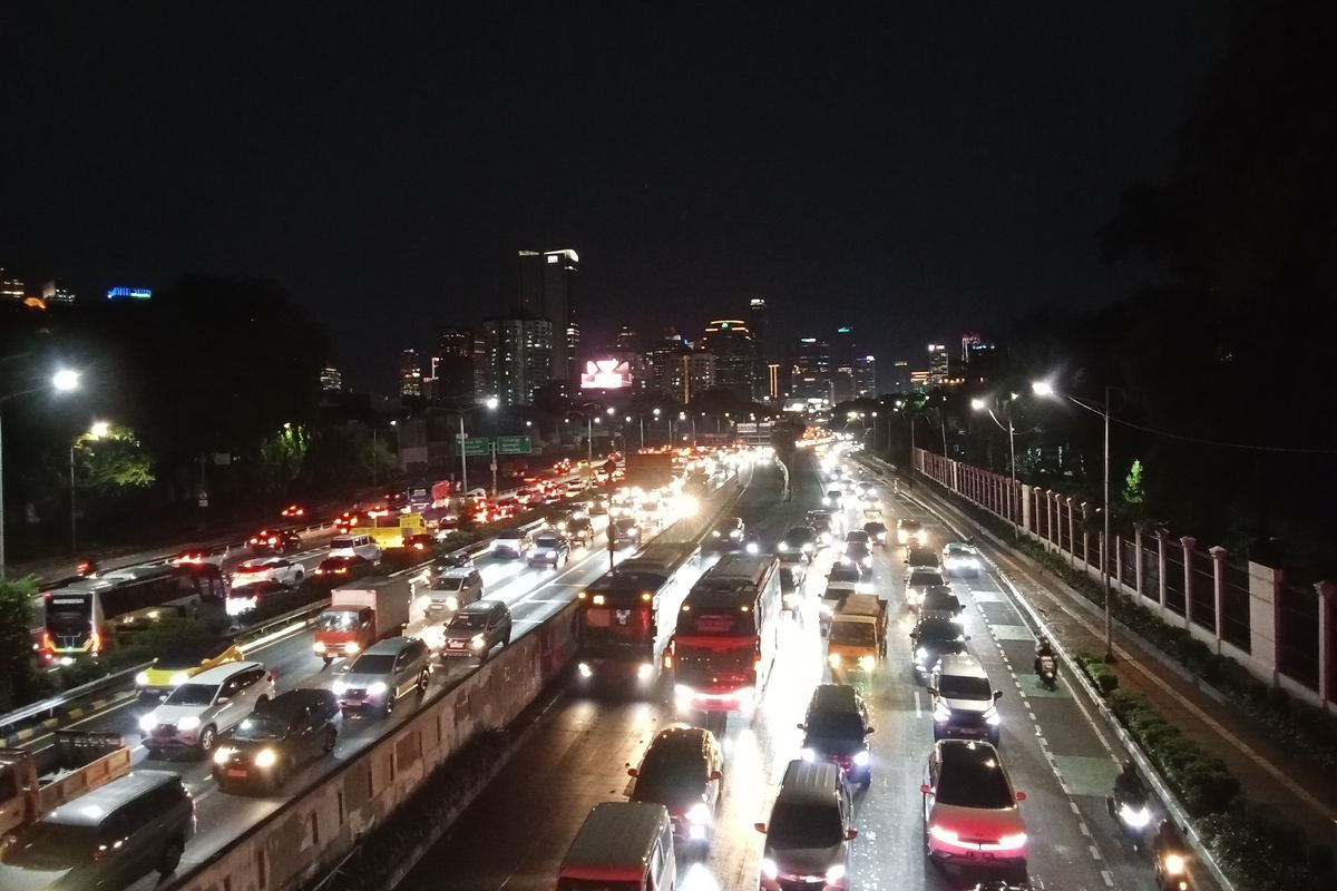 banjir, Menghadapi Macet Akibat Hujan dan Banjir, Ini Saran dari Ahli Keselamatan