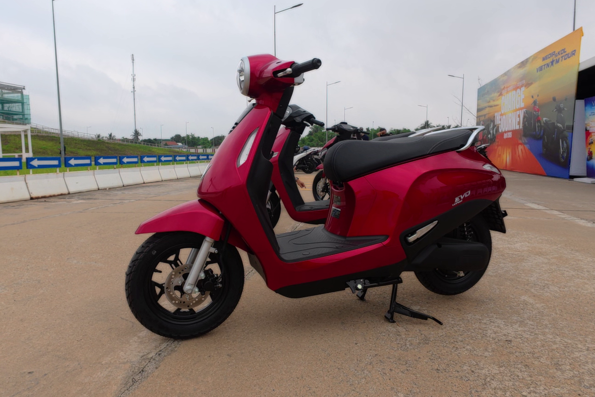 VinFast Evo, baterai LFP, VinFast Evo: Skutik Listrik Entry-Level, Lincah & Efisien di Perkotaan
