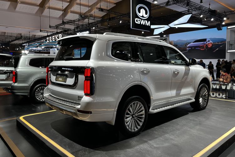 ADAS Level 2, Tank 500 Diesel: Definisi Kenyamanan dan Kekuatan SUV China, Fitur Keselamatan dan ADAS, Konektivitas, Pilihan Warna, Spesifikasi GWM Tank 500 Diesel