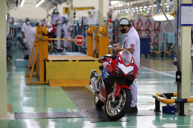 Industri sepeda motor, Pertumbuhan Ekonomi, kontribusi ekonomi, Peran Strategis Bisnis Sepeda Motor di Ekonomi Indonesia