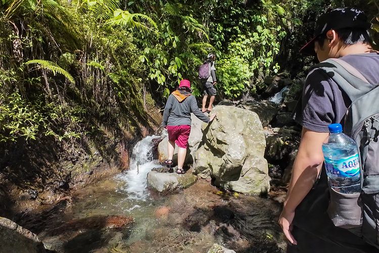 Air Terjun Semuncar, Air Terjun Semuncar ditutup, Air terjun Semuncar, air terjun semuncar ditutup, alasan air terjun semuncar ditutup, akses air terjun semuncar ditutup, treking air terjun semuncar ilegal, TN Gunung Merbabu Tutup Akses ke Air Terjun Semuncar