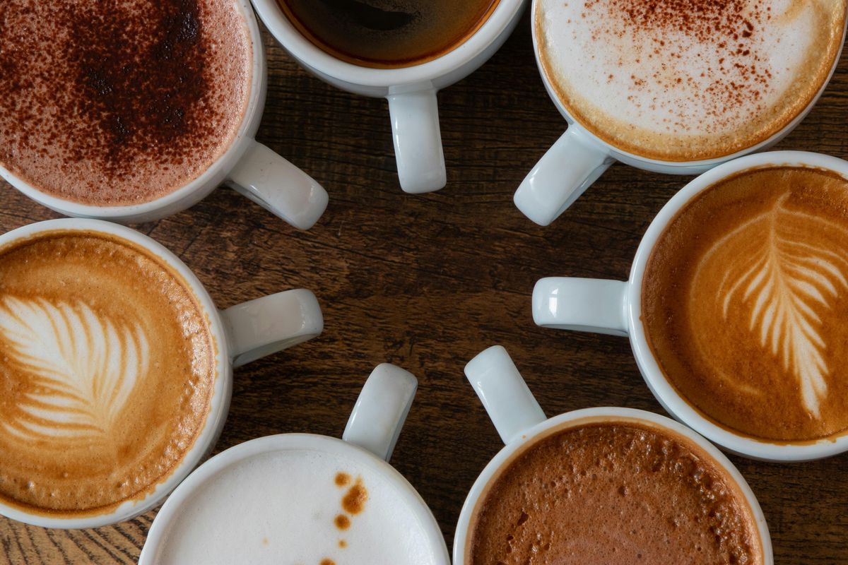 Starbucks, Tomoro Coffee, Fore Coffee, promo kopi, promo 12.12, Promo 12.12 di Berbagai Kedai Kopi, Ada Tomoro dan Fore, Americano Hanya Rp 12.000, 1. Fore Coffee, 2. Tomoro Coffee, 3. Krispy Kreme, 4. Starbucks, 5. Chatime