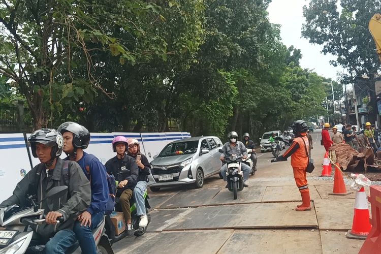 Jalan Raya Lenteng Agung, Jalan Lenteng Agung Arah Depok Ditutup Sementara, Simak Jalur Alternatifnya