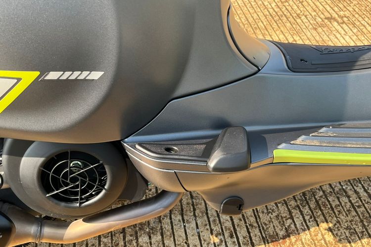 Vespa Sprint, Rasanya Naik Vespa Sprint Tech 180 cc, Nyaman tapi Ada Catatan
