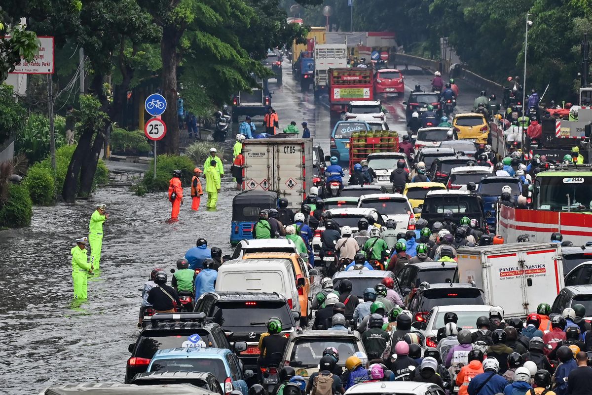 Info Lalu Lintas Jakarta Hari Ini, Penutupan GT Kalihurip Utama 6