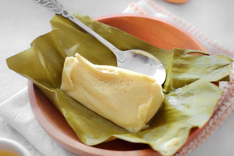 pisang, resep, Bolu pisang, Tips Mengolah Pisang Hampir Busuk Jadi Bolu dan Camilan yang Lezat, 1. Bolu pisang kukus sederhana, 2. Bolu pisang panggang klasik, 3. Bolu pisang cokelat kukus, 4. Panekuk pisang, 5. Es krim pisang, 6. Barongko khas Bugis