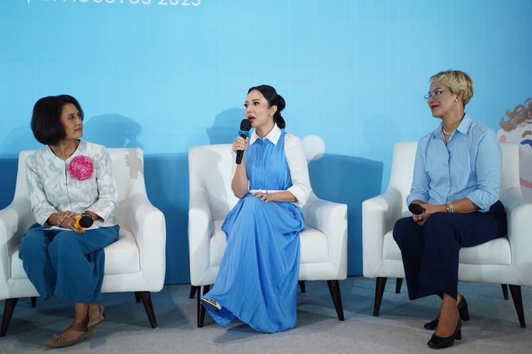 Dewi Yull, Merdianti Octavia, tips parenting anak, rumah tangga harmonis, tips menjaga keharmonisan keluarga Merdianti Octavia, parenting Merdianti Octavia, rama putra sahetapy, 3 Cara Merdianti Octavia Jaga Keharmonisan Rumah Tangga dan Parenting