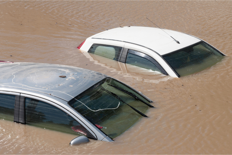 Honda, diler honda, Banjir Bali, Bengkel Mobil, bengkel honda, Honda Siapkan Towing buat Mobil yang Terendam Banjir di Bali
