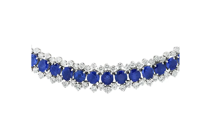 Maia Estianty, blue sapphire, pernikahan Al Ghazali, pernikahan al ghazali, blue sapphire maia, blue sapphire maia estianty, maia estianty di acara siraman al ghazaly, pernikahan alghazay dan alyssa, Kilau Blue Sapphire Maia Estianty Saat Siraman Al Ghazali, Harganya Capai Rp 9,2 Miliar