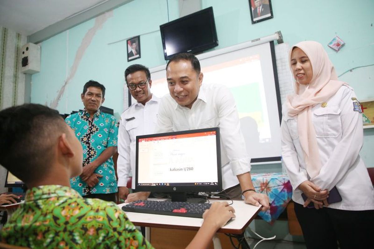 perundungan, Jawa Timur, Wali Kota Surabaya, Perundungan, Wali Kota Surabaya Perketat Pengawasan Sekolah untuk Cegah Perundungan dan Kekerasan