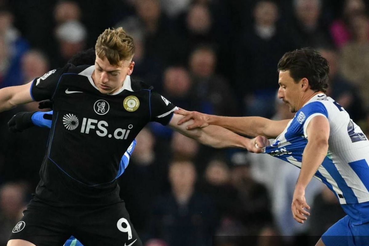 Brighton vs Chelsea, Liga Inggris, Chelsea, Liam Rosenior Pertanyakan Profesionalisme Pemain Chelsea Usai Digilas Brighton 0-3
