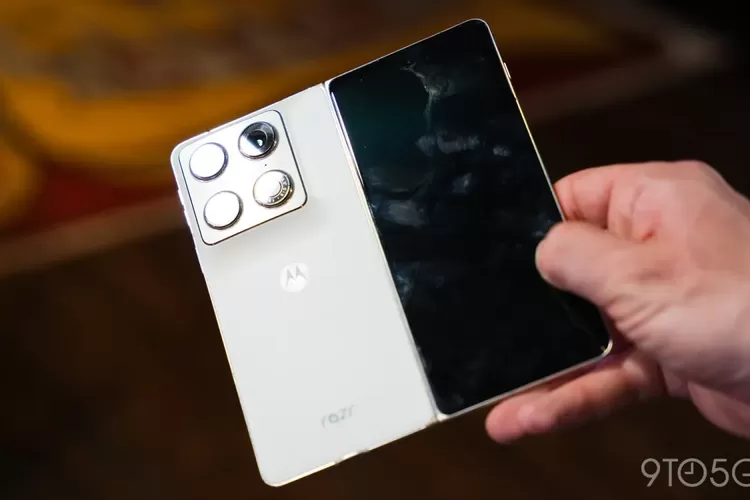 Corning, Gorilla Glass Ceramic 3, Motorola Razr Fold, HP Jatuh di Aspal Berkali-kali Layar Tetap Utuh? Ini Kaca Gorilla Glass Ceramic 3