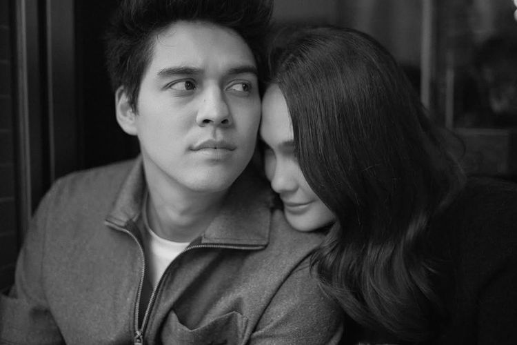 Luna Maya, Maxime Bouttier, resepsi pernikahan, outfit luna maya, luna maya dan maxime menikah, resepsi pernikahan luna maya, resepsi luna maya, resepsi pernikahan luna maya dan maxime, resepsi pernikahan luna maya di jakarta, outfit maxime bouttier, 8 Potret Luna Maya dan Maxime Bouttier Jelang Resepsi Pernikahan di Jakarta, 1. Momen makan bareng, 2. Coffee date, 3. Street style, 4. Gaya romantis, 5. Maxime kenakan Dior, 6. Aksesori Hermes, 8. Gaya rambut
