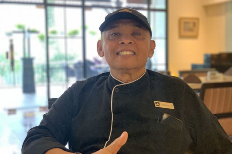 cara membuat cireng, cara membuat cireng crispy sederhana, cara membuat cireng kopong anti gagal, cara membuat cireng kopong dan renyah, cara menyimpan cireng tetap renyah, 3 Cara Membuat Cireng Kopong dan Renyah, Lengkap dengan Tips Simpannya, Cara bikin cireng enak ala chef profesional, 2. Tambah santan dalam adonan cireng, 3. Tekan adonan cireng saat digoreng agar kopong, Cara menyimpan cireng