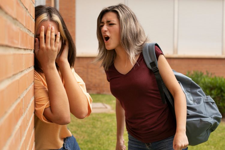 bullying, Universitas Udayana, kasus bullying, Kematian mahasiswa Unud, kasus bullying terbaru, nirempati, nirempati adalah, nirempati artinya, penyebab nirempati, Berkaca dari Kasus Kematian Mahasiswa Unud, Mengapa Ada Orang yang Nirempati?, 1. Pengaruh orangtua, 2. Faktor kognitif, 3. Faktor norma sosial, 4. Faktor kompetitif, 5. Faktor situasional