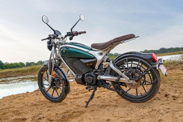 Flying Flea, motor listrik, Royal Enfield, Royal Enfield Flying Flea C6 Meluncur: Motor Listrik Rp 37 Jutaan