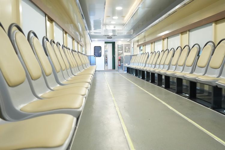Kereta Petani dan Pedagang, PT KAI, kereta petani dan pedagang, tarif kereta petani, kereta petani rangkasbitung, syarat kereta petani dan pedagang, Kereta Petani–Pedagang Beroperasi 1 Desember 2025 Tarif Rp 3.000: Ini Syarat, Aturan Barang, dan Cara Daftarnya, Seperti Apa Operasional dan Kapasitas Layanannya?, Bagaimana Proses Registrasi Pengguna?, Apa Saja Aturan Barang Bawaan di Kereta Ini?, Berapa Tarif Kereta Petani dan Pedagang?