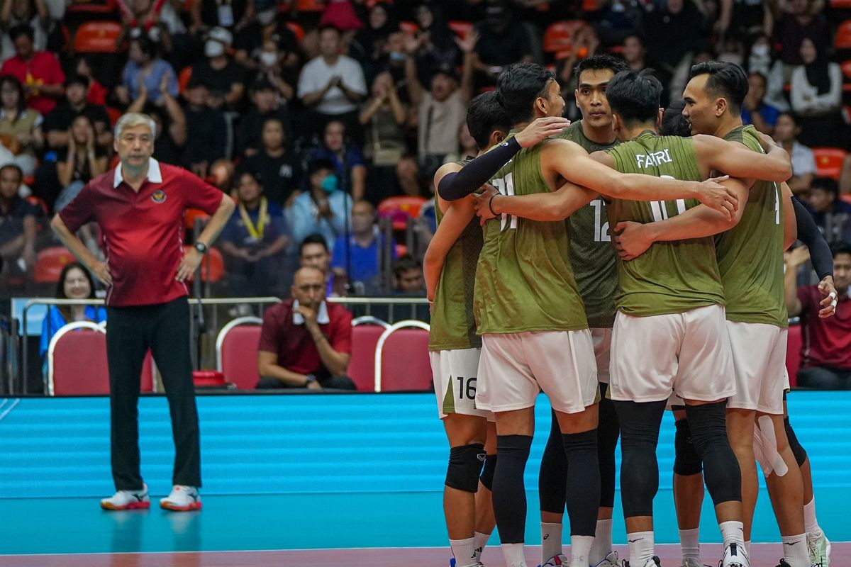 SEA Games 2025, Indonesia vs Thailand, hasil final voli putra, Rivan Nurmulki, medali emas, Hasil Final Voli Putra SEA Games 2025: Indonesia Raih Medali Perak