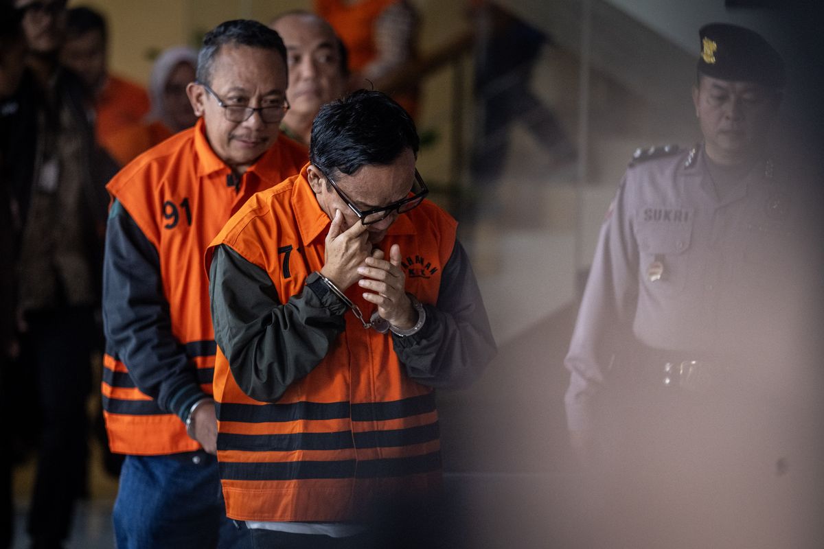 plafon, Immanuel Ebenezer, Wamenaker, immanuel ditangkap kpk, Empat HP Disembunyikan di Plafon, KPK Segera Periksa Immanuel Ebenezer