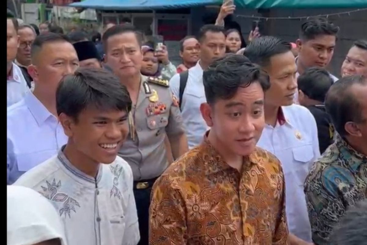gibran rakabuming raka, upacara kemerdekaan, upacara kemerdekaan di IKN, Upacara Kemerdekaan 2025, Gibran Hadiri Upacara HUT ke-80 RI di Mana, Jakarta atau IKN?, Bukan Gibran yang Memimpin di IKN, Cara Daftar Jadi Peserta Upacara di Istana Merdeka, Dua Sesi Upacara di Jakarta, Kilas Balik Perayaan Perdana di IKN Tahun Lalu