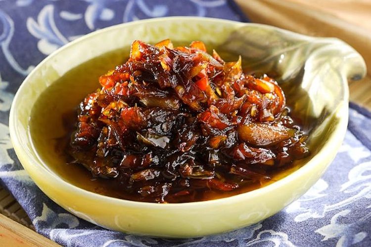 resep sambal, buat sambal di rumah, jenis sambal asli Indonesia, sambal, jenis sambal indonesia, sambal rumahan, resep sambal ala rumahan, Pedasnya Bikin Nagih! Ini 10 Resep Sambal Indonesia yang Mudah Dibuat di Rumah