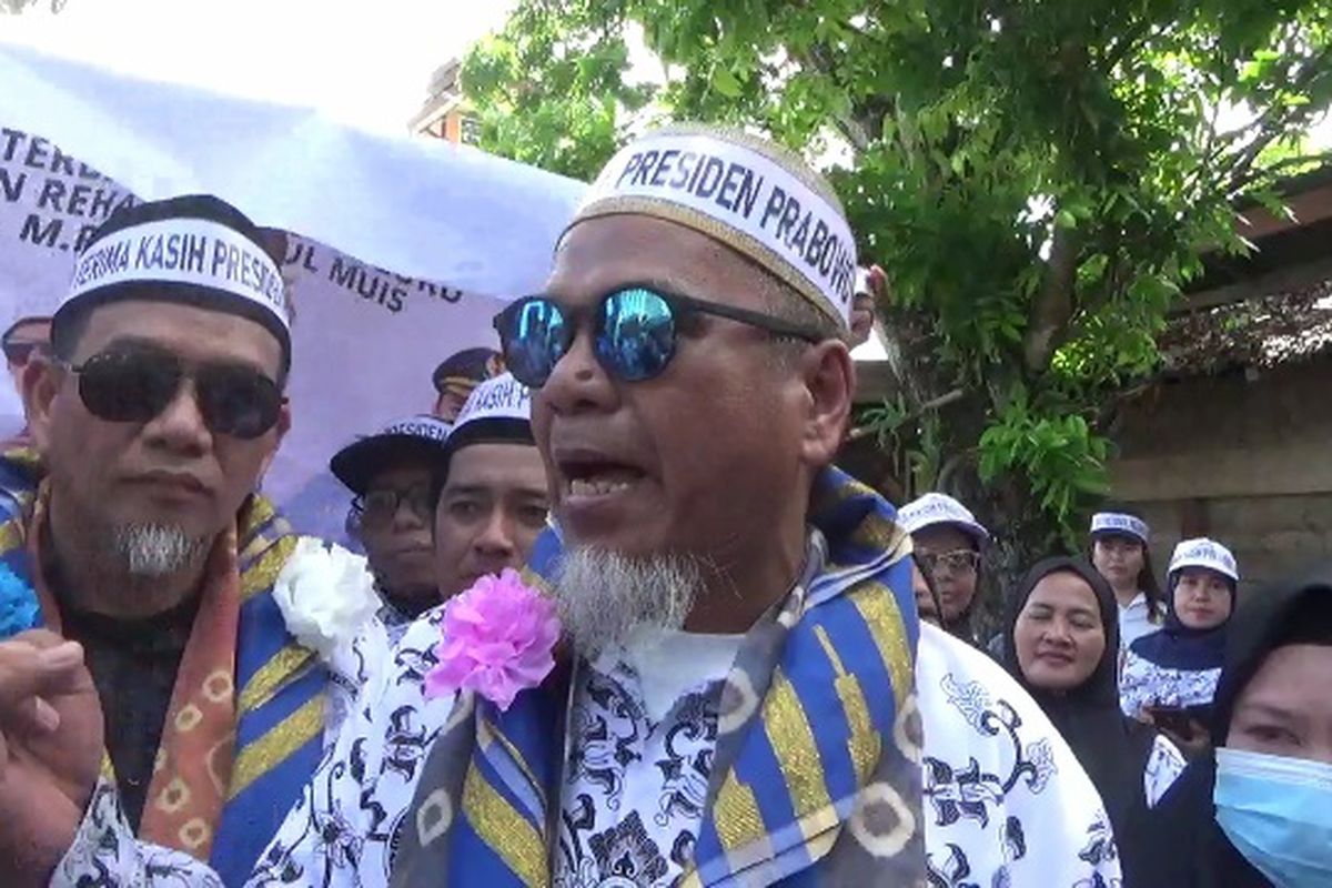 Abdul Muis, Luwu Utara, guru abdul muis, Abdul Muis dan Rasnal Dipecat, guru abdul muis kembali mengajar, Guru Abdul Muis Bantah Ambil, Klarifikasi Rp 11,1 Juta yang Dianggap Gratifikasi, Insentif Berasal dari Kesepakatan Orang Tua, Komite Sekolah: Iuran Justru Diminta Naik, Sorotan atas Proses Pemeriksaan, Dua Guru Kembali Mengajar Setelah Rehabilitasi Presiden, Putusan MA yang Menjerat Dua Guru di Luwu Utara