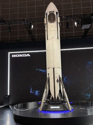 Honda, Robot Kolaboratif, roket luar angkasa, Japan Mobility Show 2025, Evolusi Honda: ASIMO ke Robot Cerdas dan Peluncuran Satelit 2030