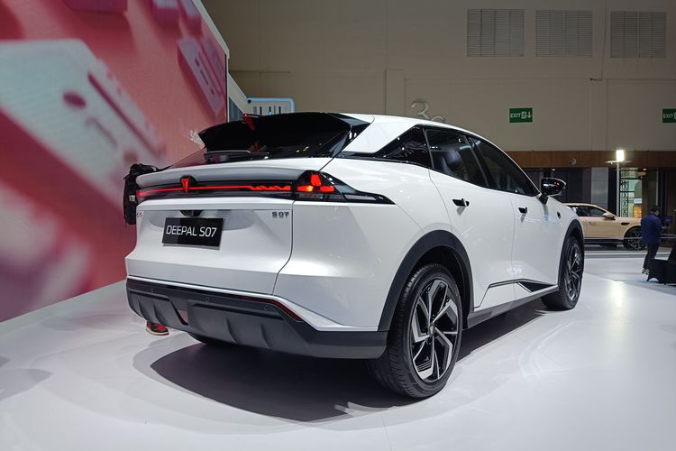 Deepal S07, SUV listrik, Changan, mobil baru, mobil listrik, Changan Deepal S07, changan, Changan Deepal S07, SUV Listrik Tanggung Harga Rp 500 Jutaan