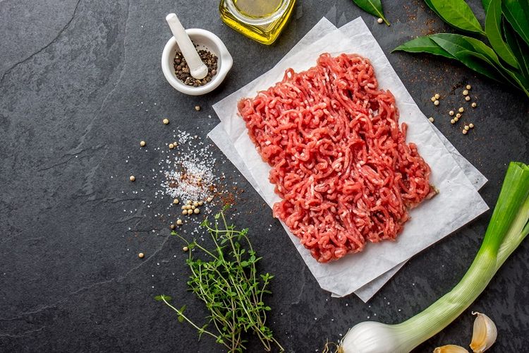 cara membuat batagor, cara membuat batagor agar tidak keras, cara membuat batagor kenyal, cara membuat batagor aci, cara membuat batagor bandung, 4 Cara Bikin Batagor Kenyal dan Renyah ala Chef Hotel Bintang 5, 1. Pakai dua jenis tepung, 2. Campur tapioka dengan air, 3. Pakai daging ikan atau ayam, 4. Cara menggoreng batagor