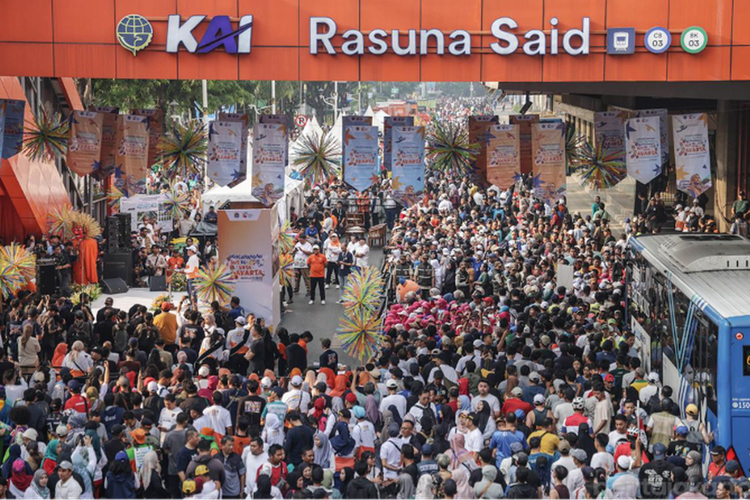CFD Rasuna Said, Transjakarta, LRT Jabodebek, CFD di Jalan Sudirman-Thamrin akan Mulai Lebih Pagi, Jam Berapa?