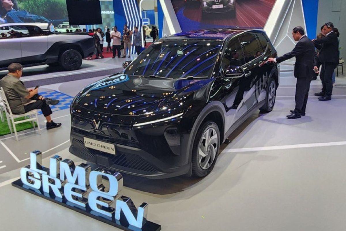 taksi, VinFast, mobil listrik, limo Green, mobil komersial, GJAW 2025, Limo Green, VinFast Perluas Line Up Khusus Taksi dan Komersial Lewat Seri Green