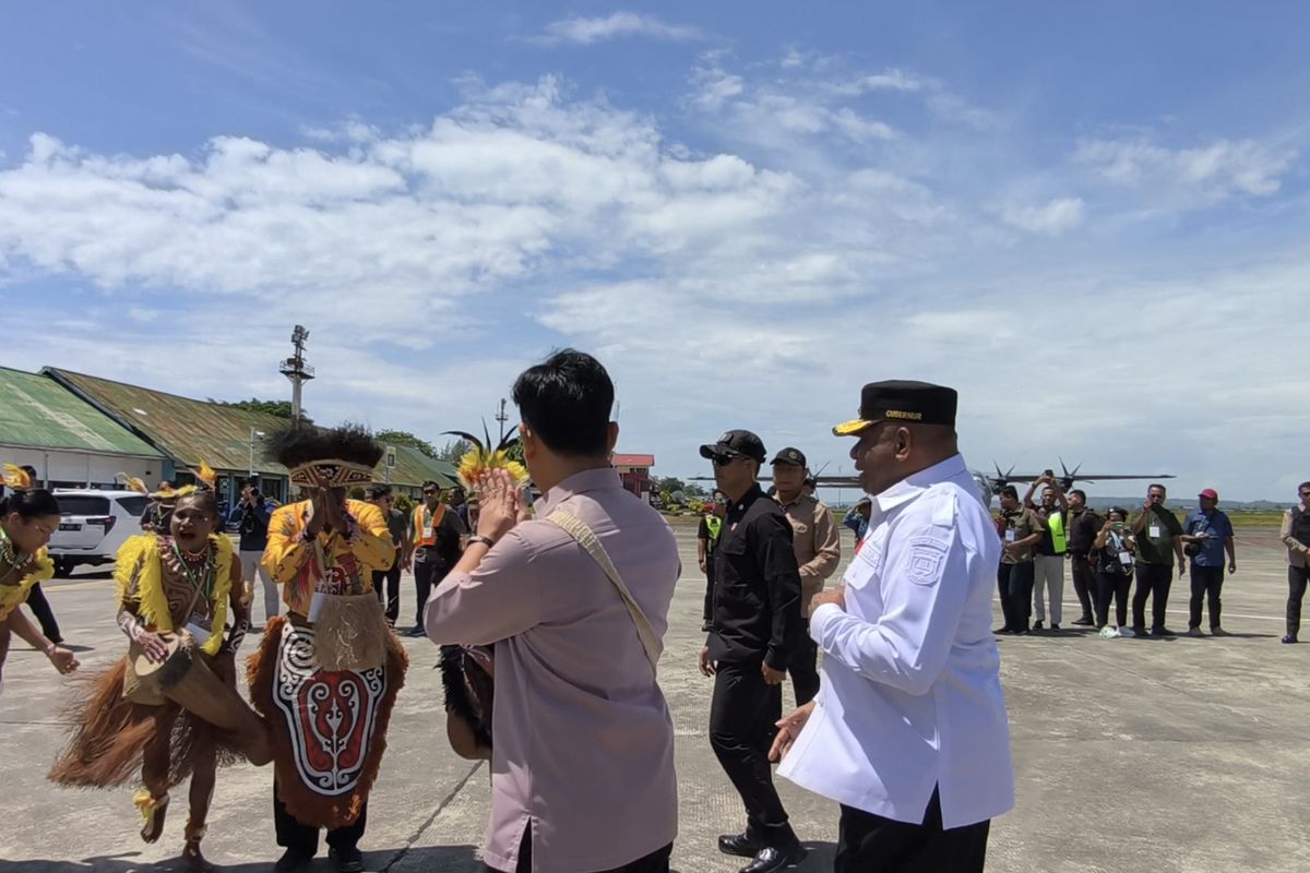 Wapres Gibran, noken, Papua, Tas noken, noken adalah, Sejarah Tas Noken yang Dipakai Gibran Saat Mengunjungi Tanah Papua, Mengenal tas noken Papua, Makna budaya dan filosofi, Pengakuan internasional, Cara pembuatan noken