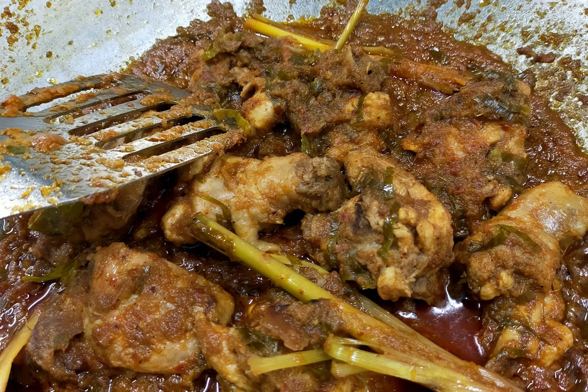 rendang, memasak rendang, 4 Kesalahan Memasak Rendang Yang Bikin Hasilnya Kurang Enak