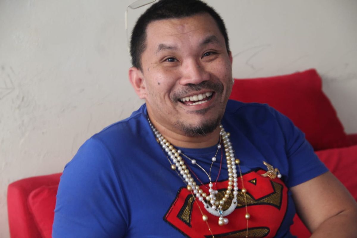 hilang, Calon Gubernur, uang, Mongol Stres, Mongol Stres Ikhlaskan Uang Rp 53 Miliar yang Hilang, Mongol Stres Ikhlaskan Uang Rp 53 Miliar yang Hilang, Ini Alasan di Baliknya , Pertemuan dengan Calon Gubernur di Lapas Pondok Bambu, Mengikhlaskan Uang yang Hilang, Proses Menyembuhkan Diri, Mengumpulkan Uang Lagi dengan Mutiara Koleksi, Membahagiakan Diri dengan Pembelian Impulsif, Kehilangan Uang yang Dipinjamkan ke Calon Gubernur, Sertifikat Tanah yang Tak Pernah Terbalik Nama