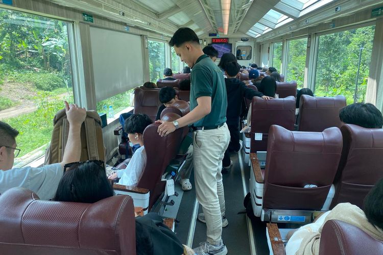 Kereta Panoramic, Cara Nikmati Fitur Kursi Hadap Jendela di Kereta Panoramic, Ada Syaratnya